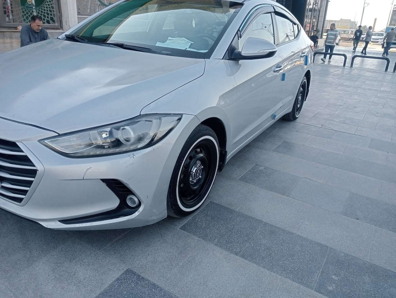 السلام عليكم
النترة مكفولة كتاب الفحص موجود باسمي تحويل سنوية 28 مكينة جديدة  
السعر 118 ناصرية 
كامرة شاشة حساس خلفي تبريد خلفي اشارة بالمري
***********
