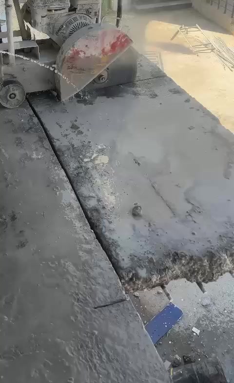 🔹🔹 مكتب دجله لتقطيع الجدران والسقوف 🔹🔹
تبحث عن الدقة والاحترافية في فتح الأبواب والنوافذ أو تنفيذ فتحات خاصة؟ نحن نوفّر لك الحل المثالي! 🌟

🛠️ خدماتنا تشمل:
✅ تقطيع الجدران لفتح الأبواب والنوافذ بدقة عالية
✅ تقطيع السقوف الخرسانية باستخدام أحدث المعدات
✅ تنفيذ فتحات المصاعد والأجهزة الكهربائية
✅ فتحات التكييف بجودة هندسية متقنة
✅ تنقيب الجسور الخرسانية
✅ عمل جوينات في الصب لضمان الاستدامة

📍 نغطي جميع محافظات العراق بخدمة سريعة وموثوقة.

📞 للحجز والاستفسار، تواصل معنا الآن يتوفر واتساب 
***********
***********
✨ لا تتردد! اضغط على زر الاتصال أو أرسل لنا رسالة مباشرة، ونحن بانتظارك لخدمة احترافية تفوق التوقعات!
