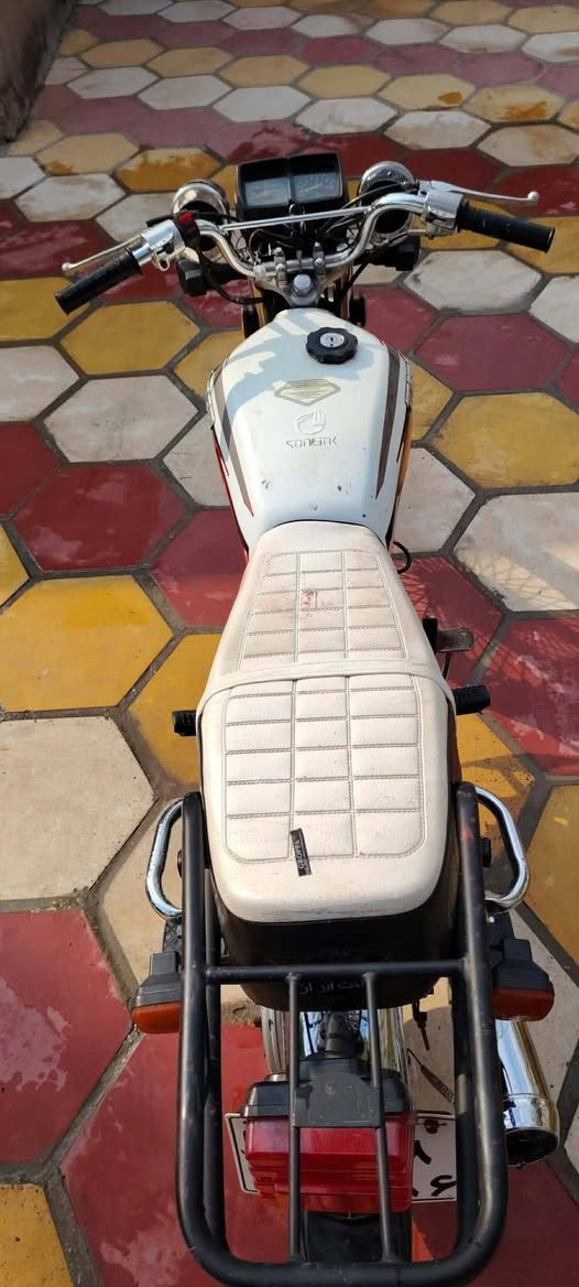 سلام عليكم دراجه للبيع تايكر موديل 21 اوراق اصولي دراجه ما مفتوحه وخير من الله  لمكان حله محاويل وسعر 550 وبيه مجال ***********
