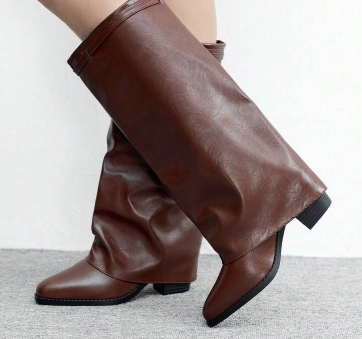 ماكة CUCCOO BIZCHIC Botas
10 الف على اول تم 
قياس 40


**إذا كنت صاحب هذا الإعلان وتريد حذفه لأي سبب، رجاءا أرسل رسالة إلى الدعم الفني**