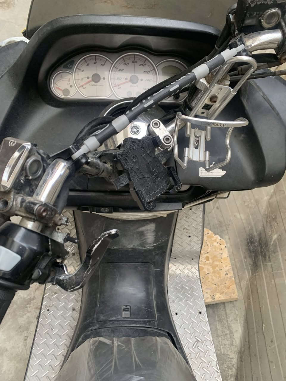 سلام عليكم للبيع ماجستا دبل رون لون اصفر نادر دراجة جاهزه وتشغلها نكره سلف كهربائتها كلها شغاله ومعدل وشلعه تخبل متوكف بيك ابد منزلها مــن الرمبه عـلـى ايدي شويه كفراته الكدام تعبانه اما الباقي نظيف وشوفت عينك رايدها ب500 وبيها مجال 

***********
