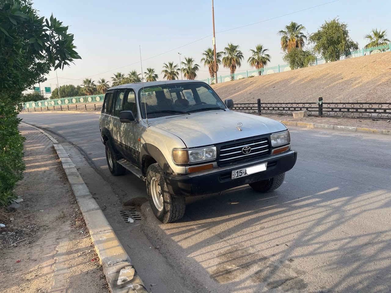 السلام عليكم مكلف بالنشر اقرا التفاصيل قبل لا تتصل
🔹️لاندكروز ليلى علوي موديل ٩٢ يسرى بلاد
🔹️كير عادي - محرك بلادي (شغال بي تبخير)
🔹️سنوية جديدة لغاية ٢٠٣١ 
🔹️شاصي وحدادية نظاف وباتري جديد
🔹️ كشرها جارد شوف العين
🔹️مكانها ميسان العماره وسعرها 42
 الشراي يتصل على هذا الرقم ***********
