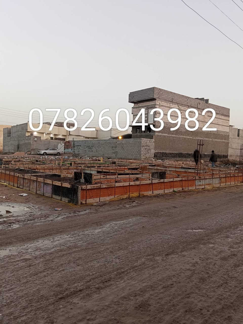 تم بفضل الله تعالى وبركاته صب أساس مساحته 250 متر في الجزيرة زين العابدين والتوفيق  للجميع ان شاء الله اخوكم احمد النجار لجميع اعمال النجاره والتسليح والصب عمل او كرسته وعمل ***********
