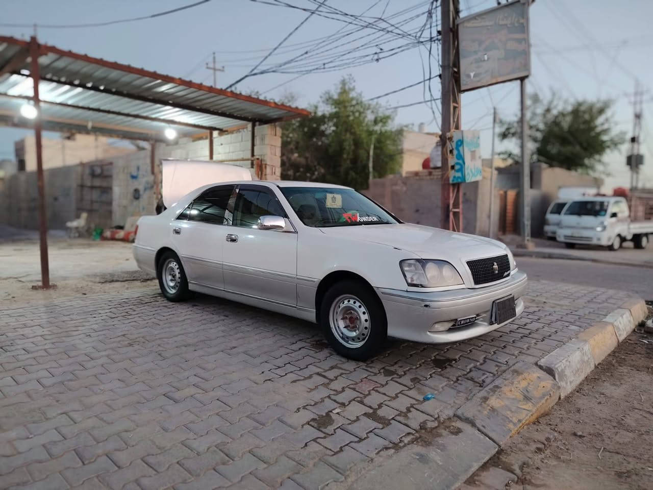 سلام عليكم ملكه كراون
موديل 2003 دوات كصه قماره فقط متومه طبق لصل 
مكينه وكير وحداديه بل كارتون سياره جديده وجاهزه 
مكانه كربلاء  سعر 36 وبيه مجال بسيط  ***********
