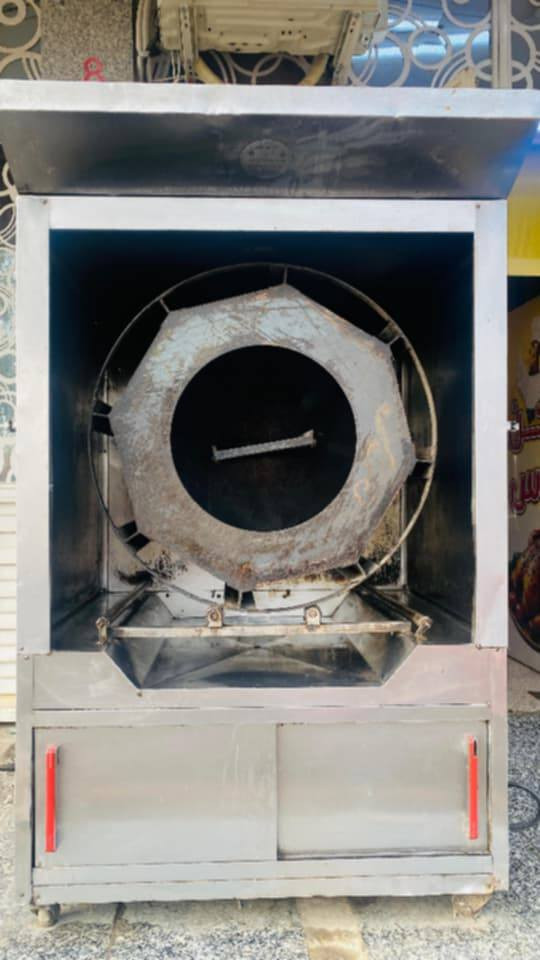 شوايه دجاج ع فحم حجم كبير تاخذ 24 دجاجة 8اقفاص
جديدة ونظيفة حيل شغل الموصل سلام ابو الغاز مستخدمة كم يوم فقط 
مكانها بالموصل بالايسر 
***********0
***********
سعرها مليونين وربع
