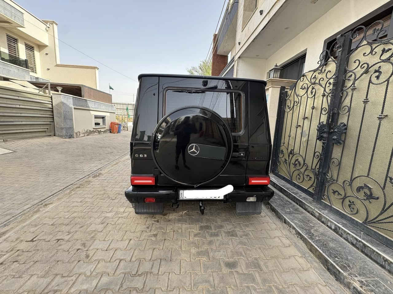 جي كلاس مارسدس g500 موديل 2010 اصل 
ادوات ادوات ( سياحة ) 
فول مواصفات 
السياره بلاديه من كلشي كفاله من الضربه والصبغ والتبديل 
المكان بغداد
كفاله من الكص والسرقه والعشاير والانتربول 
كفاله كير محرك تبريد حداديه


**إذا كنت صاحب هذا الإعلان وتريد حذفه لأي سبب، رجاءا أرسل رسالة إلى الدعم الفني**