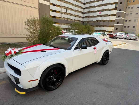 دوج جالنجر موديل 2013
السياره فول مواصفات فئه خاصه ريد رسنك 1/1
محرك 3600 كير 5 نمر 
١-فتحه سقف 
٢-تبريد قطعتين 
٣-شاشه لمس + قلاب سيدي +اواكس + بلوتوث
٤-شفتات 
٥- كشنات تدفئه 
٦-نظام سبورت 
٧-فول تحكم ستيرين 
٨-يصمه اشغيل + بصمه ابواب 
٩- سبيسرات تخم
السياره محدثه بجم هلكات + وايد بدي 
ويل جديد حجم 20 اصلي 
تخم تاير جديد الخلفي 315 الامامي 275
كشنات جديده 
رقم بغداد بأسمي تحويل ثاني يوم
السياره حادثها خلفي جاملغ وباب 
بيها قطع صبغ ابيع حزام مكفول من الشواصي واللغود 
السعر 117 وبيها مجال بسيط 
للاستفسار الاتصال *********** بغداد
