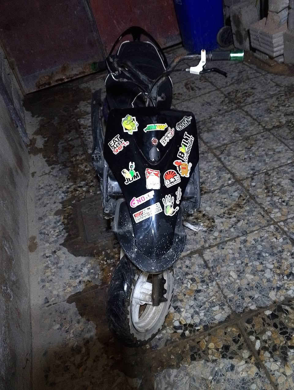 سلام عليكم ماكس للبيع دراجه مكينه ٥٥ حلوه ونشطه عوزه ترتيب بيه صدر كايم ويراد اله قبق هندر سعره ٤٥٠ مكان دوره 

*********** واتساب
