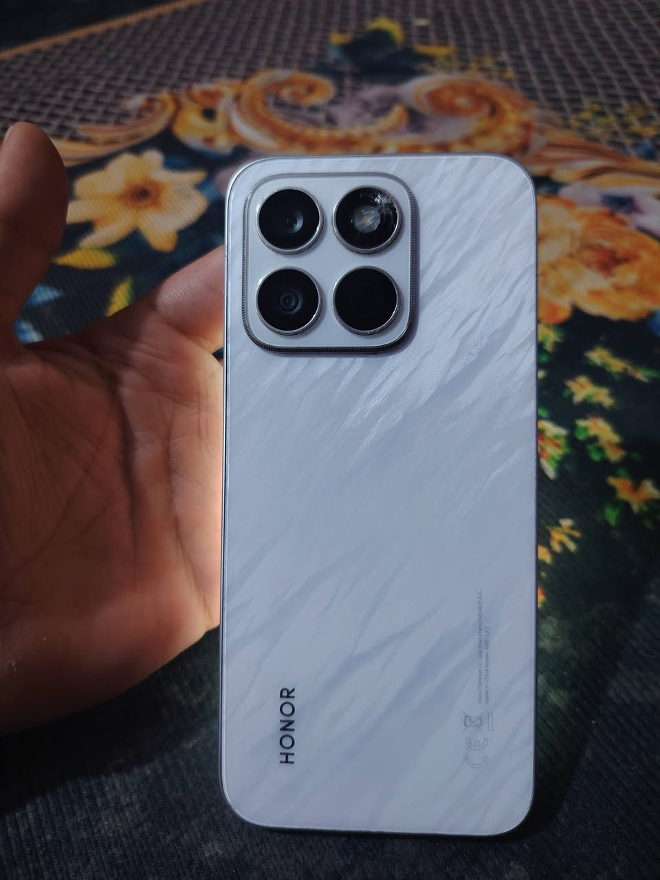 سلام عليكم هونر x8c للبيع جهاز نضيف
ذاكره 512 مو 256 لون ابيض جهاز مكفول كله شغال
بس شويه السماعه الجوه صوتها ناصي سعره 175 مكاني بغداد السيديه *********** واتساب
