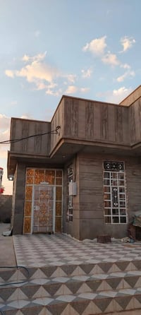 الحقلانية البزون • ٣٠٠م • بيت طابقين