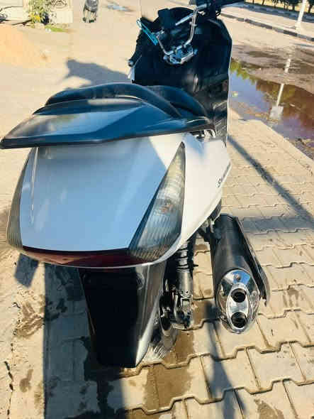 للبيع الدراجه سلفر ونج اوفر 400 مكفوله من الطول لطول العنوان بغداد قرب جسر الشعله رقم *********** السعر ١٢ وبيهة مجال
