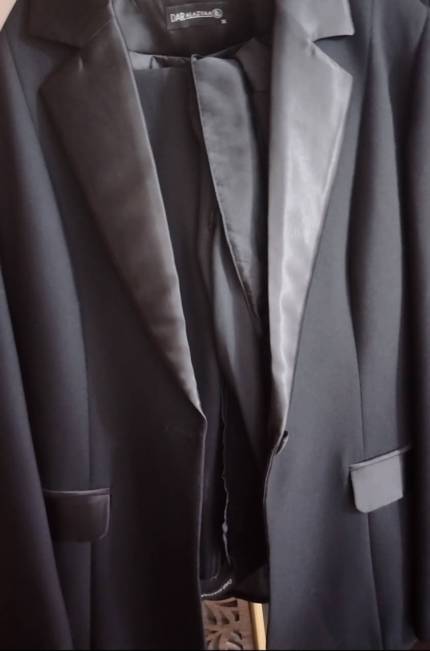 قاط للبيع لبسته مره وحده بتخرجي اخذته من دار الازياء بلمنصور ب١٩٠ الف قياس ٣٨ بنطرون كيلوت فاحم اريده بسعر ٧٥ الف وبي مجال خامته ثكيله سواد


**إذا كنت صاحب هذا الإعلان وتريد حذفه لأي سبب، رجاءا أرسل رسالة إلى الدعم الفني**