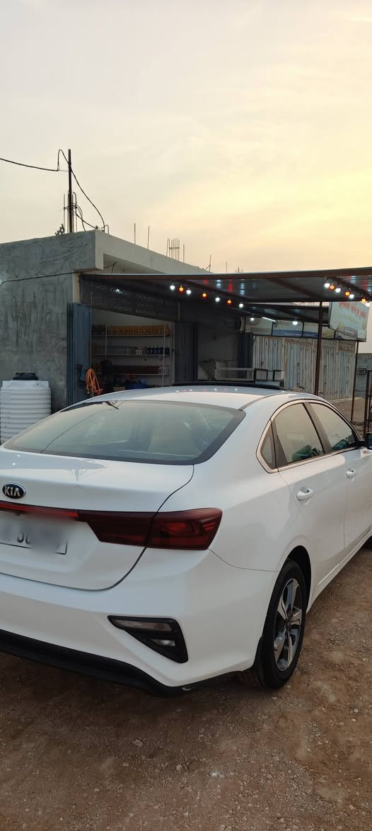 سلام عليكم كيا سيراتو 2019 خليجي كفاله عامه فول مواصفات فتحه رقم قادسيه مكان السماوة .
السعر 160 وبيها مجال للبيع فقط للاستفسار اتصال 
*********** يوجد واتساب .
