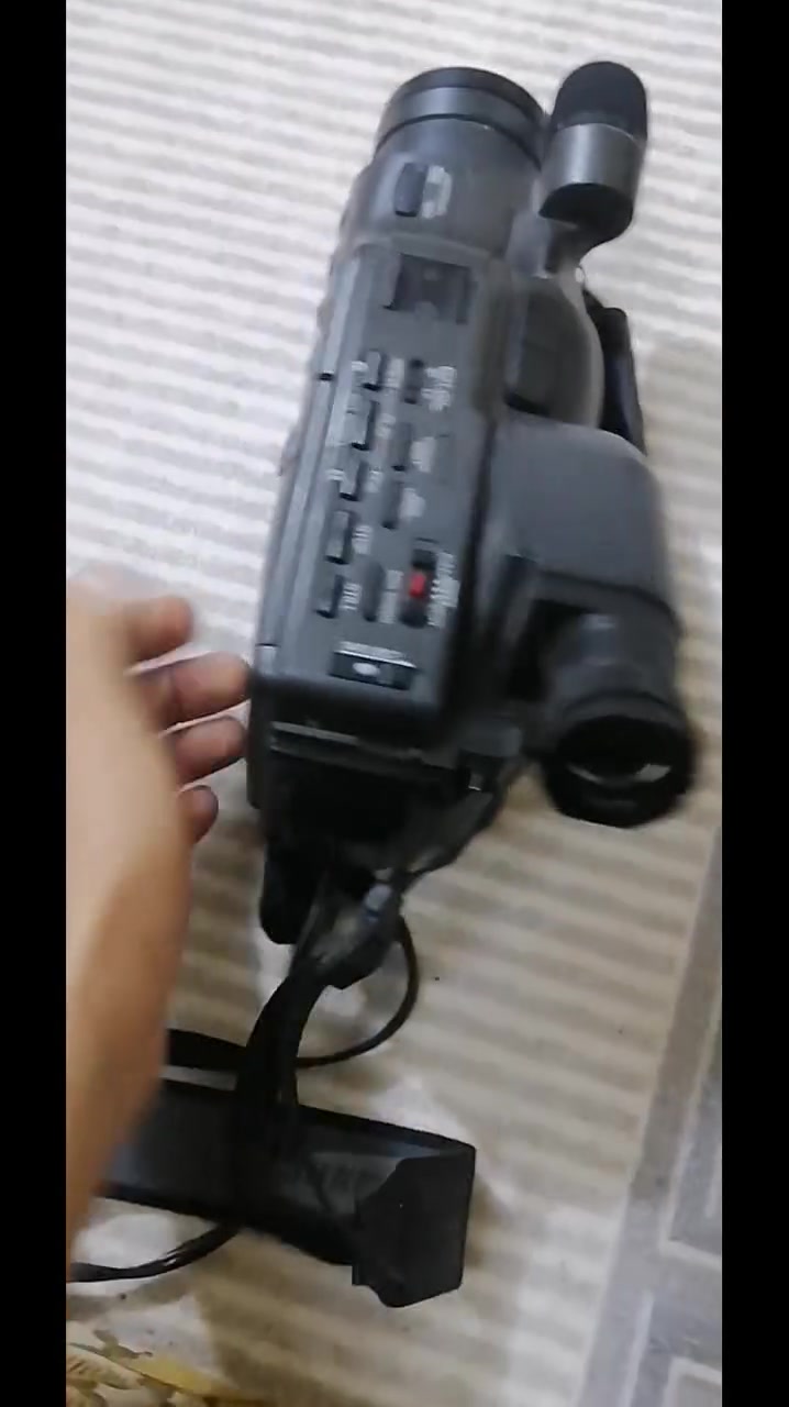 السلام عليكم ورحمه الله وبركاته
كامرات انتيكا شغالات  
1-Canon كانون 
2- Samsung سامسونگ 
المهتم يراسنلي


**إذا كنت صاحب هذا الإعلان وتريد حذفه لأي سبب، رجاءا أرسل رسالة إلى الدعم الفني**