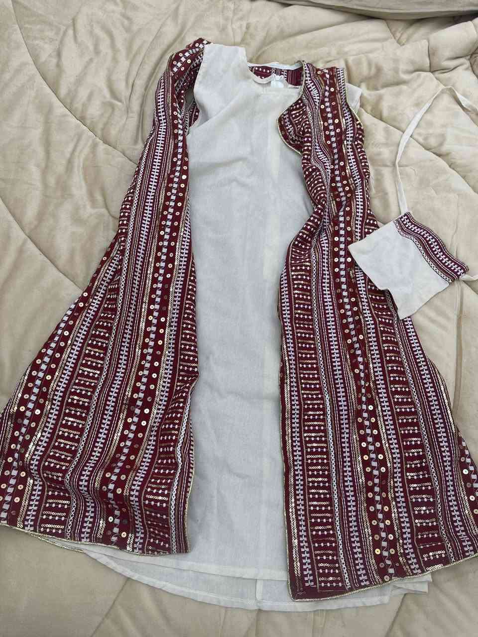 دراعات بناتي كويتي كل وحدة قياس مختلف عن الثاني قياس ٦ و٧ و٨ و٩ سنوات مكاني حي الجامعة ماعندي توصيل


**إذا كنت صاحب هذا الإعلان وتريد حذفه لأي سبب، رجاءا أرسل رسالة إلى الدعم الفني**