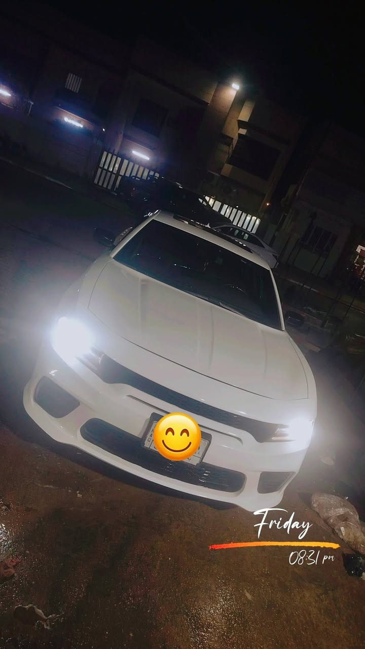 جارجر 2018 بيضه بلاك توب شاشه كبيره فتحه ويل 20 تحكم ريمونت تدفئه كشنات تبريد ثلج مبدل فريز كامل قبل سنه و تبديل صدر  باتري جديد كشنات مخمل بجم محدث  حادث خلع تاير معدل الجاملغ الأيسر نفسه بسبب حادث أمريكا وباب السايق بيه دعجه بسيطه
وجاملغ اليمين بيه صبغ اثر حادث بسيط سياره مكفوله من البجم والشاصي واللغد بدون ايرباك السعر 31.000.000 مليون دينار مجال بسيط


**إذا كنت صاحب هذا الإعلان وتريد حذفه لأي سبب، رجاءا أرسل رسالة إلى الدعم الفني**