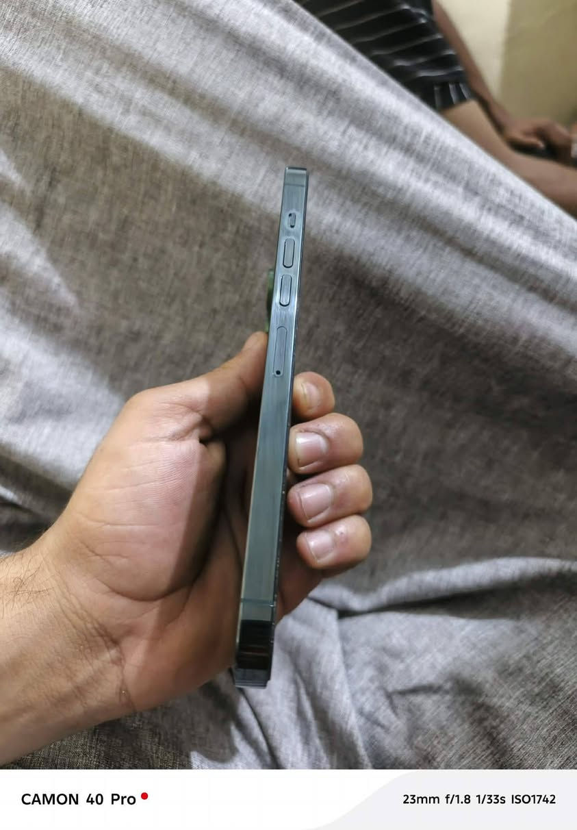 سلام عليكم للبيع ايفون 13 برو ماكس الجهاز بلاد شركه وعلفحص بطاريته 85 استخدام بيت ملحقاته كفر وشاحنه ولزكه مضلله فقط السعر 725 وبي مجال قليل للاتصال ***********
