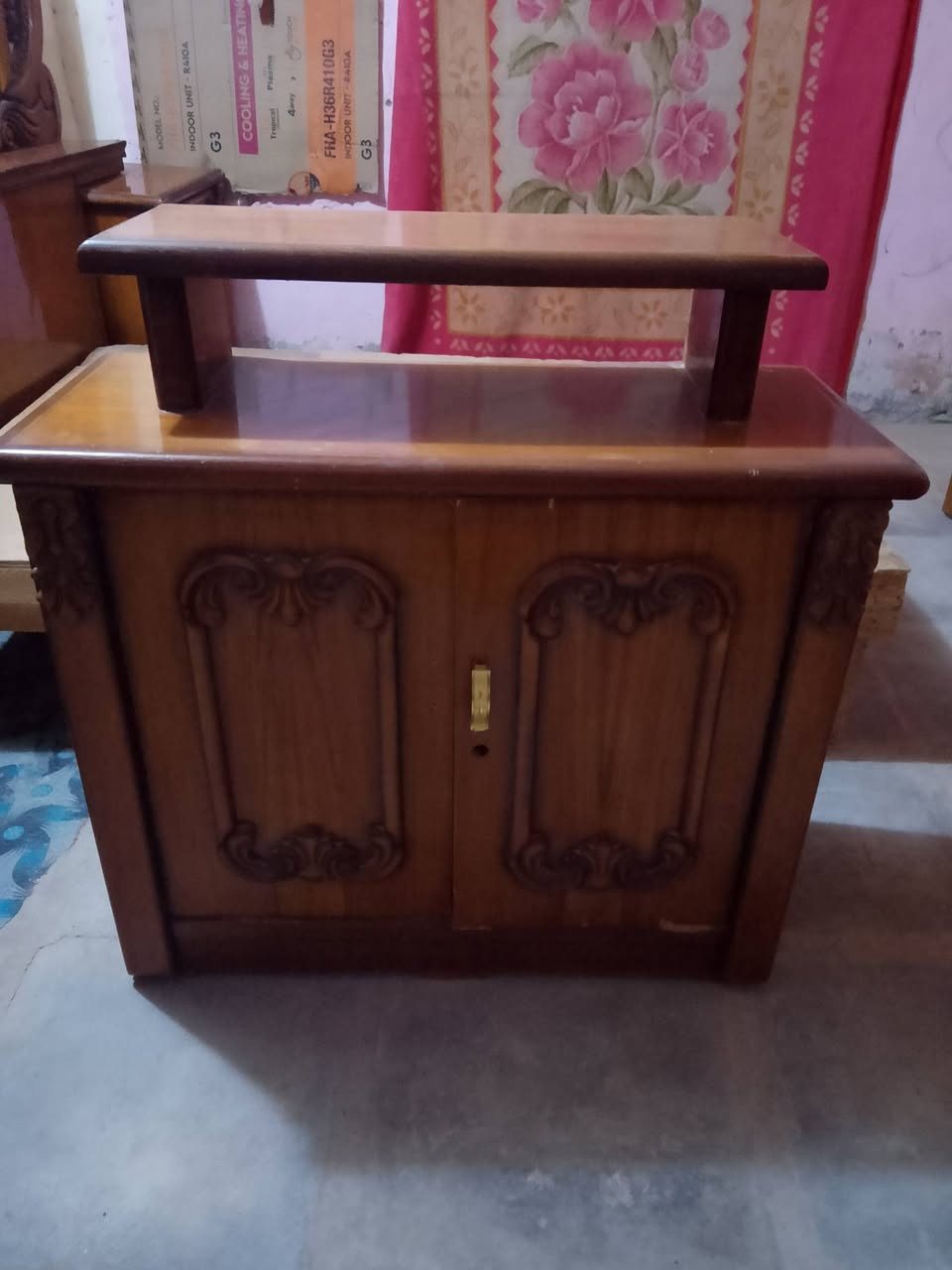 غرفه نوم البيع صاج تزگام جديده كلش تصال عله رقم الهاتف *********** السعر 600وبيهه
