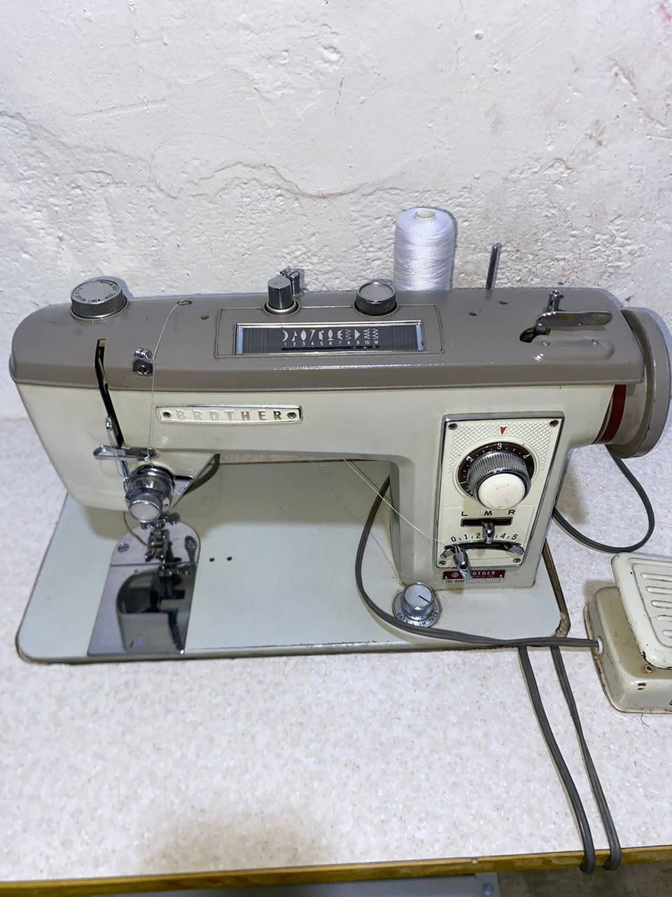 للبيع هية والميز تجريز وخياطة نضيفة حيل وتوصيل موجود 160 وبيها مجال


**إذا كنت صاحب هذا الإعلان وتريد حذفه لأي سبب، رجاءا أرسل رسالة إلى الدعم الفني**