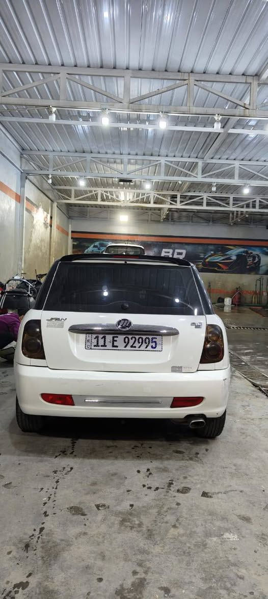 ليفان رقم بغداد الجديد بسمي سيارة جاهزة تبريد ثلج مكاني بغداد بيع او مراوس حسب القناعة سعرها ٣٥ ***********
