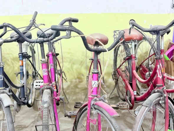 سلام عليكم بيسكلات البيع جمله ومفرد مكان ناصريه سوك الشيوخ تقاطع الوئلي مقابل اسوق ريحانه رقم ***********
