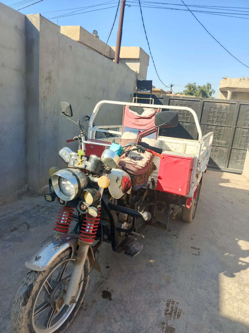 سلام عليكم ستوته للبيع موديل 2020 ستوته نضيف حسب كهربائيات شغله كله شرط ركبه شرط ستوته حلو و نضيف السعر مليون 250 و بيه مجال للطيبين رقم الهاتف ***********
