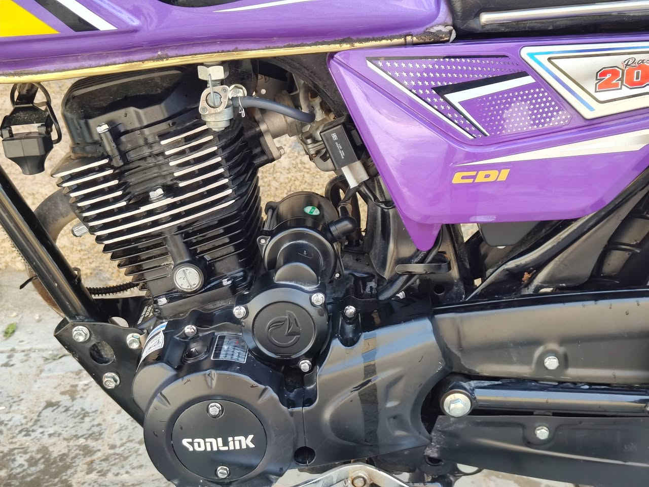 السلام عليكم دراجة سولنك 2025 جديدة استخدام شخصي ماشية 3 الاف كفالة برغي ممبدل بيهه  وياهه صندوك وستاند موبايل ومرايات سعرهه 825 الف
***********
