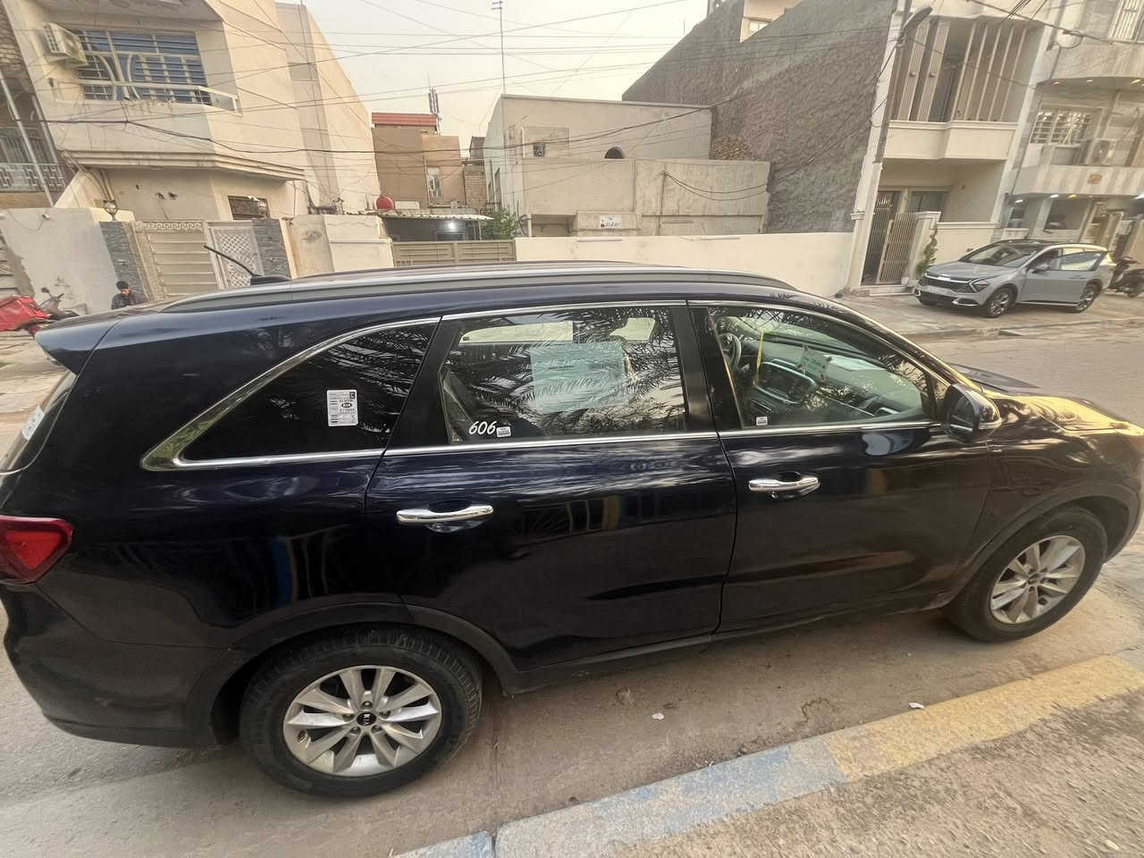 السلام عليكم 
 كيا سورنتو 2020 للبيع 
وارد أمريكي 🇺🇸 حادثه بنيد وجاملغ 
وهنا بالعراق صار بيه صفحه كامله عكس السايق 
نص مواصفات 
السعر 160 $ 
للاستفسار والتواصل على الرقم 
*********** 
***********
