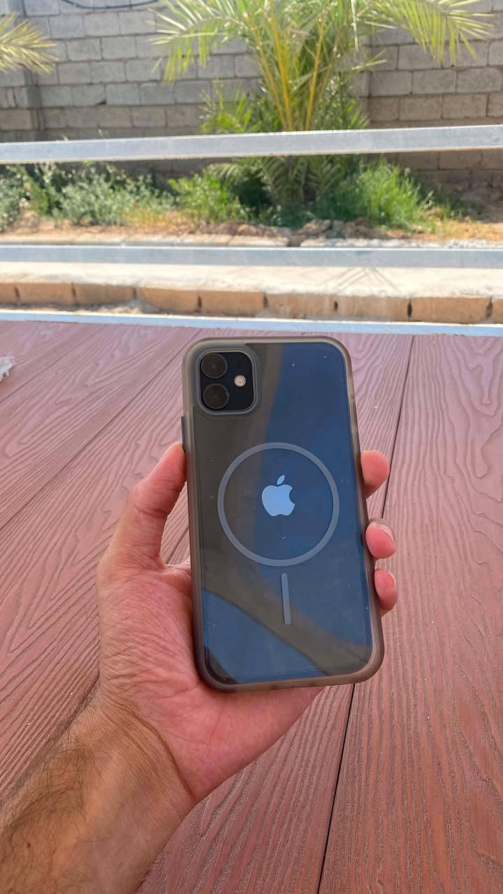 السلام عليكم
Iphone 11

نموذج M

ذاكره 128 تك خط

الجهاز مبدل بطاريه اصليه شرط 100% 
والشاشه بلاديه وصارت تقره مبدله بعد التحديث
فيس ايدي شغال والجهاز كلو شغال على وضع الشركه ونضافه فول

السعر / ع المراهم
للاستفسار خاص او الاتصال ***********
