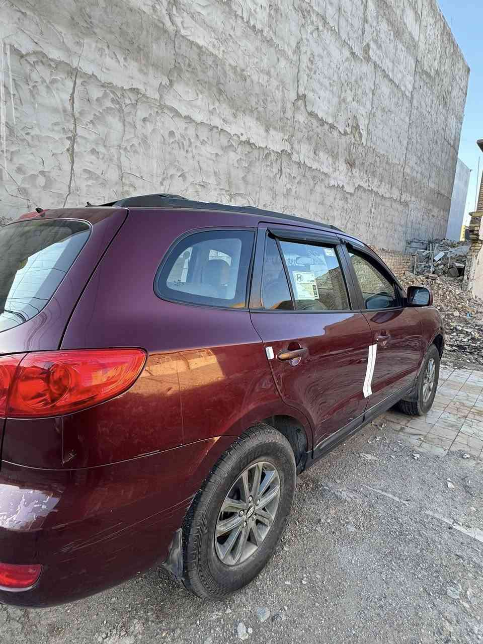 � سنتافيـا للبيع
📅 موديل: 2009
⚙️ المحرك: 6 سلندر 2700
🌍 الوارد: أمريكي

✨ الحالة:

 • السيارة نظيفة وحلوة
 
• مكفولة ميكانيكياً
 
• الكير، المحرك،والتبريد مالها شغال 

🛠 الحادث:

 • باب السايق مبدّل اصلي
 
• الباب اللي ورا سايق مصبوغ
 
• الدعّامية بيها ضربة بسيطة مثل ما موضح بالصور

💰 السعر: 118 ورقة
📉 بيها مجال بسيط

📝 التحويل: بنفس اليوم أو وكالة — الشي راجع إلك

📩 للاستفسار مراسلة خاص أو الاتصال على رقم ***********.
