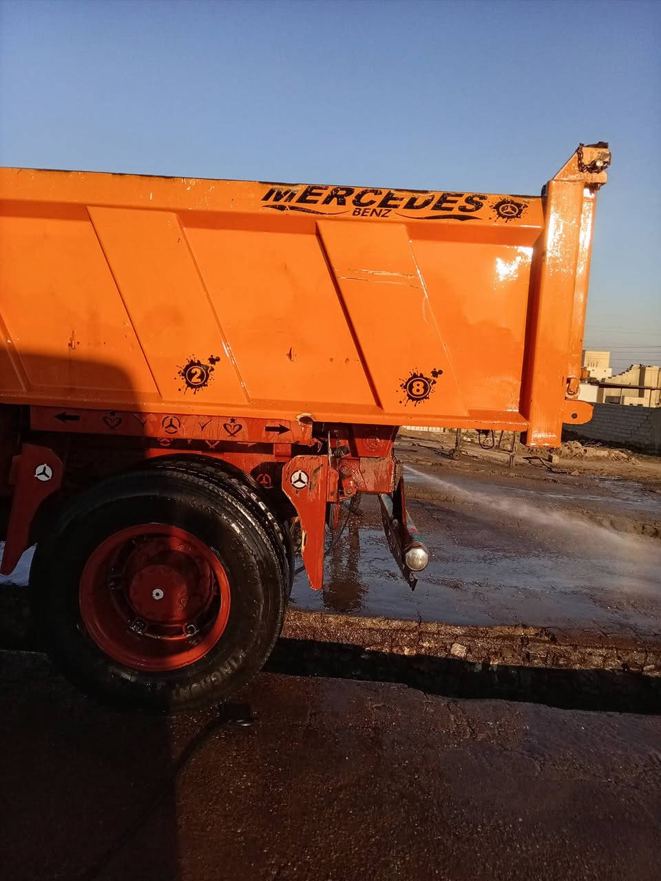 سلام عليكم البي للبيع موديل 76 راس اصل مكينه 38 كير 25 السياره جاهزه للعمل مكان السياره بغداد رقم السياره نجف بسمي لتواصل ول الاستفسار ***********
