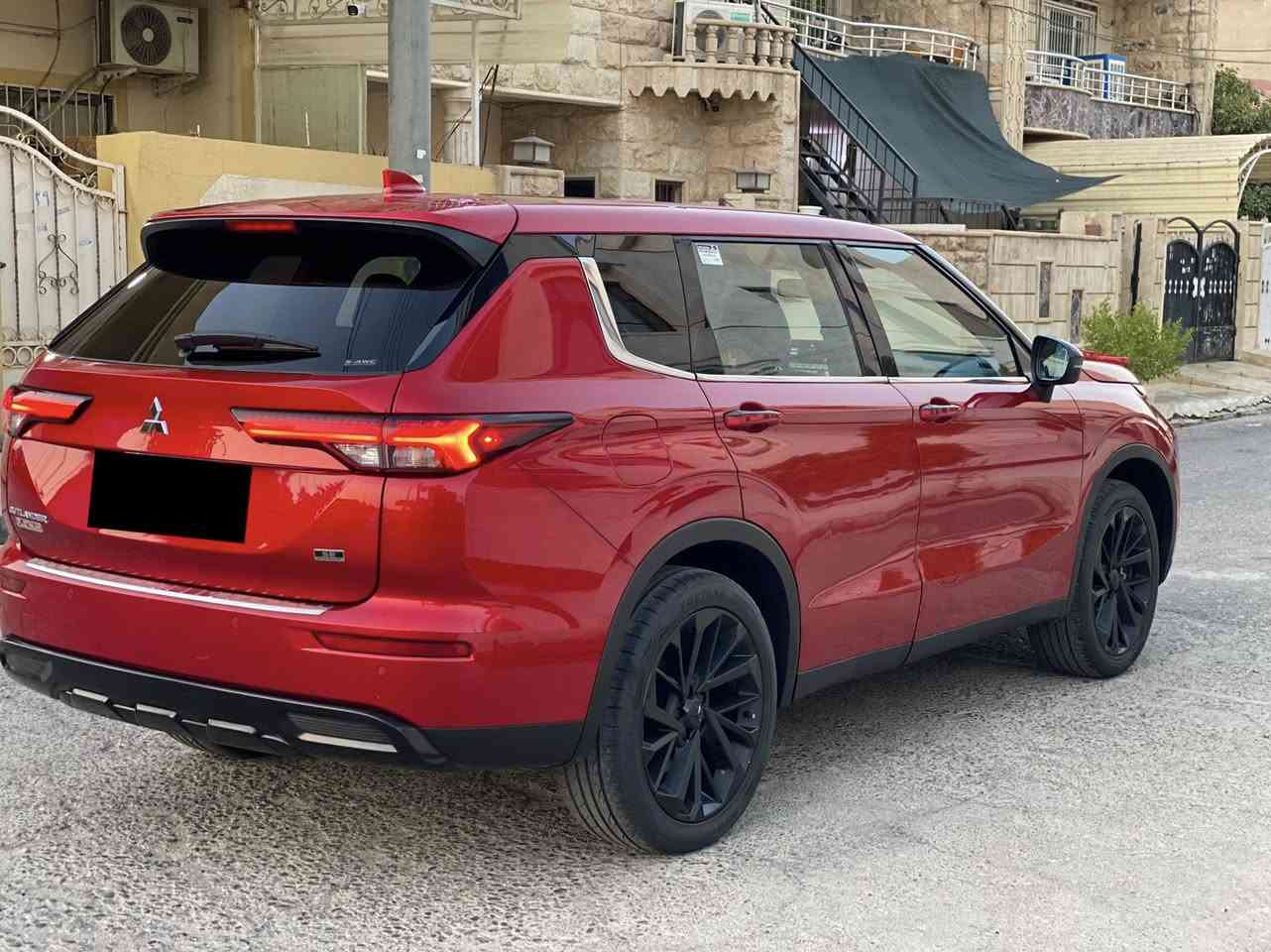 SE  Black Edition   ميتسوبيشي اوتلاندر
فول مواصفات ماعدا فتحه 
الموديل : 2023 
ماشيه : 40,500 mi
المحرك : 4 سلندر 2500 

ضرر : باب خلف سكن صبغ فقط 
باب سكن تعديل ع كد شبر اقل 
بدون ايرباك 
بدون دواخل 

————————————
مواصفات : SE Black Edition

فول ماعدا فتحه
4*4 دبل اكسل
5 انظمه قياده  
بصمة + ابواب + صندوك
شاشة جبيرة + ابل كار بلي
  5 كامرة 360 درجه
رادار امامي + خلفي + جانبي
نظام تحديد مسار + تتبع
نظام قيادة اليه
صندوك شفط كهرباء
دشبول ديجتال متغير
نظام توقف ذاتي
كشنات جلد + كهرباء + تدفئة
مرايات شفط
 ————————————
مكان السيارة📍 اربيل 

السعر : 212 ورقه وبيها مجال قليل

سياره مرقمه اربيل سنويه جديده وسياره جاهزه 

بيع او مراوس مع ارقام شمالي فقط 

للاتصال او استفسار على 
***********

