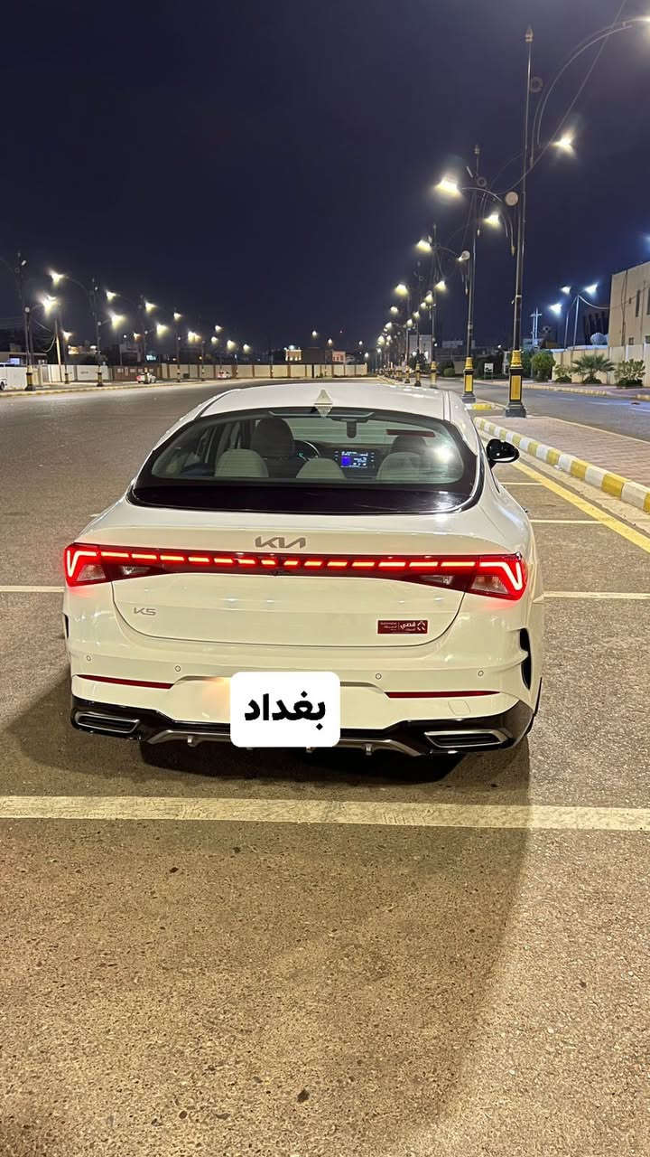 السلام عليكم كي فايف 23فول عدا لبنوراما سياره رقم بغداد بسمي ماشيه 53الف كفالة  عامه من كلشي السعر 225وبيه مجال قليل مكاني ناصرية الشطره الشراي يتصل عل رقم وبيه خير ويدلل ***********
