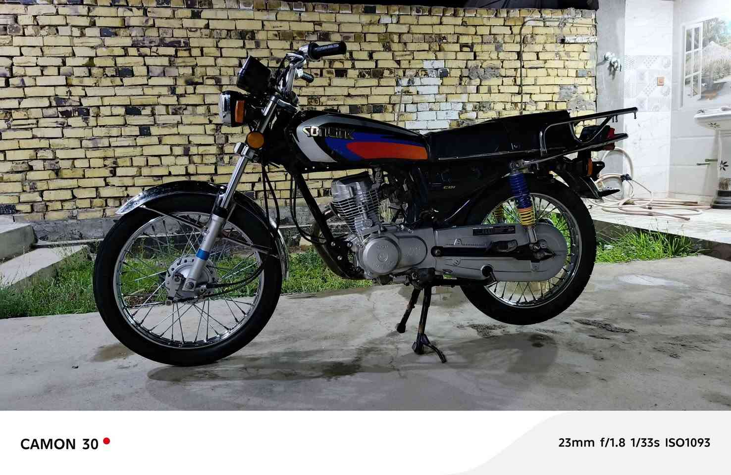 دراجه نامه موديل 25 اوراق 5 كامله السعر 550 وبيها مجال مستعجل الشراي يتصل *********** مكاني حله كفل
