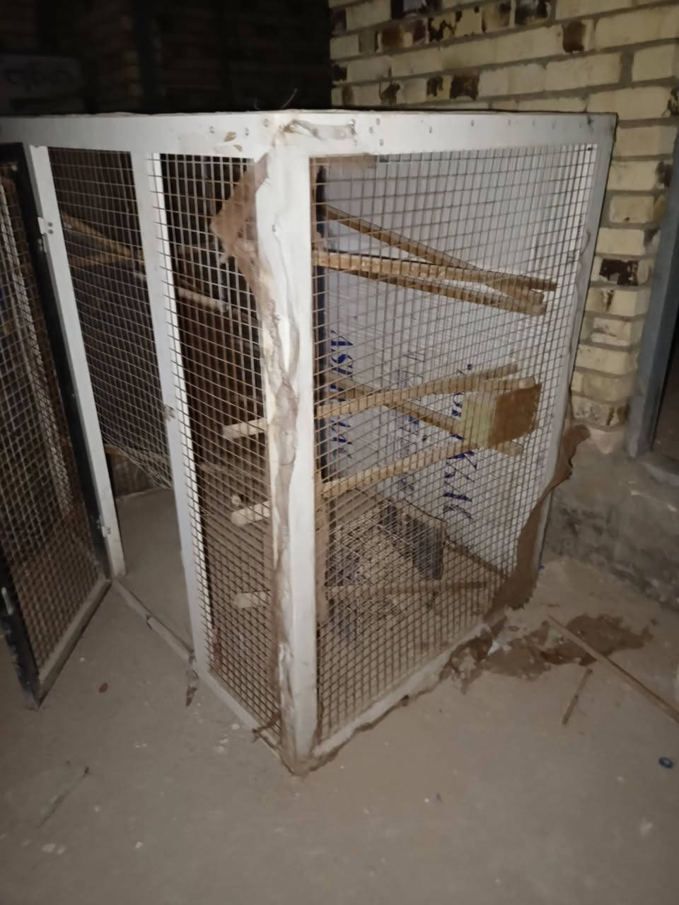 غراض نضيفه للبيع كلمن وسعره ***********
