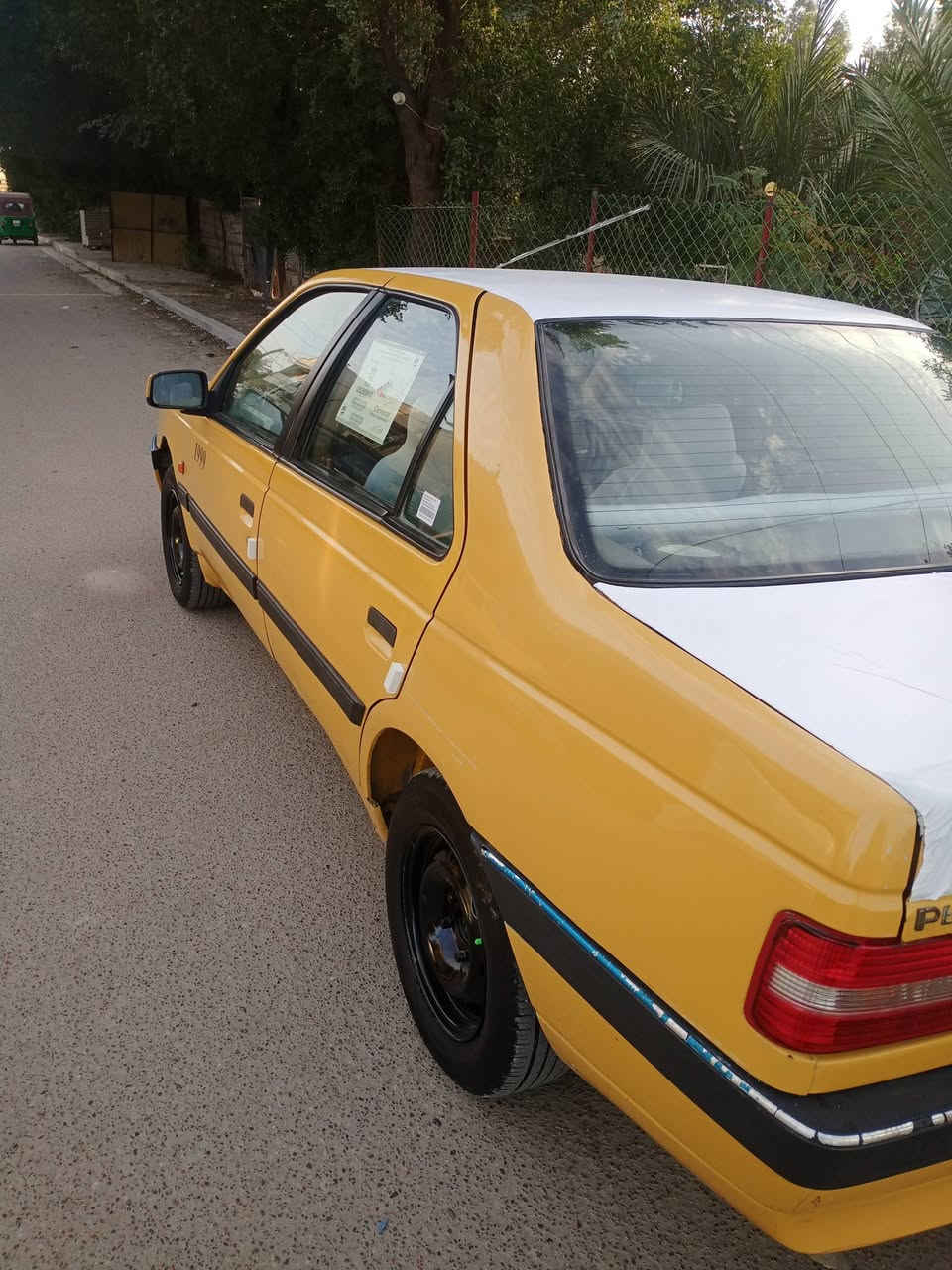 سلام عليكم بيجو أكد موديل2016 رقم بغداد انكليزي مصفره ايه وغرمات بسمي تحويل ثاني يوم كير محرك كفاله كهربائيات كله شغاله صدر خير من الله تبريد ثلج 🥶 بيه صبغ جاملغ خلفي ليمنه لسياره نصبته أحله من لصور 
مكاني بغداد بياع لشهداء 
لسعر 38 وبيه مجال حك لجيه 
***********
