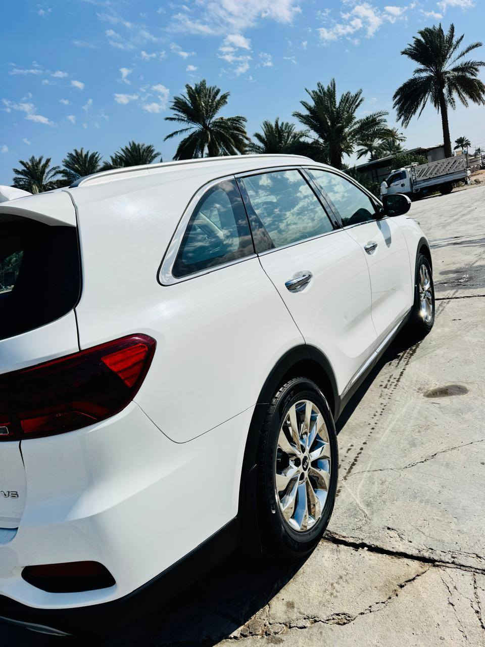 كيا سورنتو 2020 خليجي واحد عل واحد عد البنراما
السياره جديده ربع ماتصرف عليها 

كفاله عامه من التبديل والصبغ والبارد والشخط 

رقم بابل 

تحويل مباشر بسمي

مواصفات 

1_حجم محرك 6سلندر كفاله

2_تحكم ستيرن

4_شاشه بلاديه لمس (سايد بريك بصمه) 

5_ شاشه ترحيب (((( اريل نفكيشن))))

6_يدات نيكل بلادي 

7 منظومه زنون بلادية 

8_لدات امامي خلفي 

9_علامه سورنتو بالدوسه 

10_مري جانبيه شفط كهربائي 

12_بصمه تشغيل +بصمه ابواب 

13_ أشاره ترحيب باليدات عند الاقتراب 

11_كشنات كهرباء عدد 2 كشنات 

15_حساسات امامي وخلفي 

16_لايت ثلاث عدسات بلادي (((((دبل شفتات )))))

17_انظمه قيادة عدد 4

18_ 3قطع تبريد 

19 _سبعه راكب (((((دبل شباك)))))

20_صندوق كهربائي 

21 ((((4كامرات )

23_بردات خلفيه بلادي

25 _ويل ستيل حجم 19 (((تخم تايرات جديد)))

26_شحن واير ليس () ((((بطاريه جديده))))

27_ سياره ماشيه75 حقيقي شرط الفحص 

28_ فابلون شركه بعده +

29 _محرك كير كفاله عامه شرط من كلشي 

30 _سياره جديده بمعنى الكلمه واحله من الصور 

31_ اعتذر عن مراوس فقط بيع 

32_صدر شركه مامبدل شي

سياره جديده ربع ماتصرف

رقم صاحب السيارة مكان السياره بابل 

*********** مكلف بالنشر
