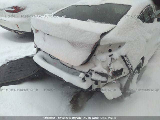 السلام عليكم النتره 18 كندي صوره الحادث واضح بسمي رقم ديالى سياره خير من الله 
كير AT  محرك دوش 2000
كير 3 نضامات تدفه بلكشنات بلستيرن 
مانع نزلق باقي تفاصيل هذه رقمي *********** سياره مال بيت لا تكسي ولا مشتغله بشارع
