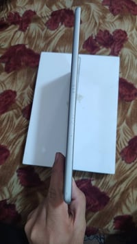 ايباد ٩ • نظيف ٩٥ • بطارية ٨١