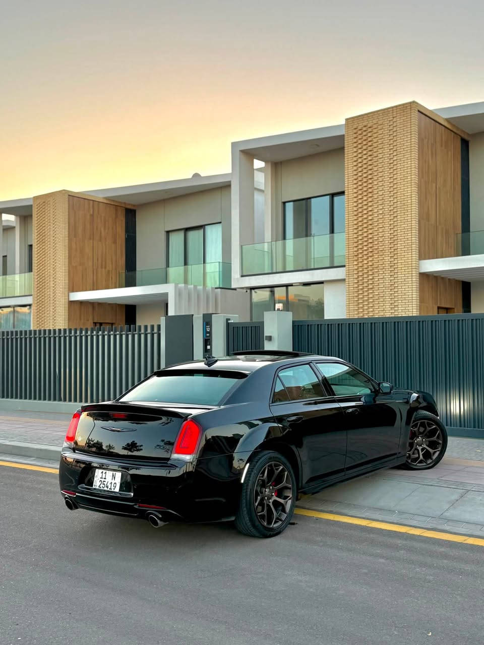 كرايسلر 300 S HEMI موديل 2021🏴‍☠️
اللون: أسود
الرقم: بغداد باسمي
الضرر: قطعتين صبغ فقط

المحرك: HEMI 8 سلندر 5700💣
العداد: 70 ألف ميل حقيقي

المواصفات:

• رادار أمامي
• رادار جانبي (نقطة عمياء)
• حساسات أمامية وخلفية
• كشنات جلد أحمر حضن مع تطريز S أصلي
• قمارة بانوراما
• شاشة كبيرة للتحكم في إيعازات السيارة
• كاميرا دوارة
• بصمة للأبواب مع بصمة تشغيل وتشغيل عن بعد
• شفتات بالستيرن للتحكم بالكير
• لايتات عالي وواطي مع حاجب LED
• تحكم كهربائي كامل لكرسي السائق والراكب
• كشن خزن (ميموري)
• ستيرن كهربائي
• تبريد للمقاعد الأمامية والخلفية
• تدفئة وتبريد للمقاعد الأمامية مع تدفئة الستيرن
• أشاير بالمرايا
• تحكم بالستيرن (بلوتوث، حاكية، كروز كنترول)
• هيترات بالمرايا الجانبية
• سستم صوت
• دمام في الجنطة
• نظام ABS مانع للانزلاق
• منافذ USB أمامية وخلفية
• كزوز سستم

السعر المطلوب: 21,700 دولار مع المجال البسيط
العنوان بغداد الدوره 
***********
