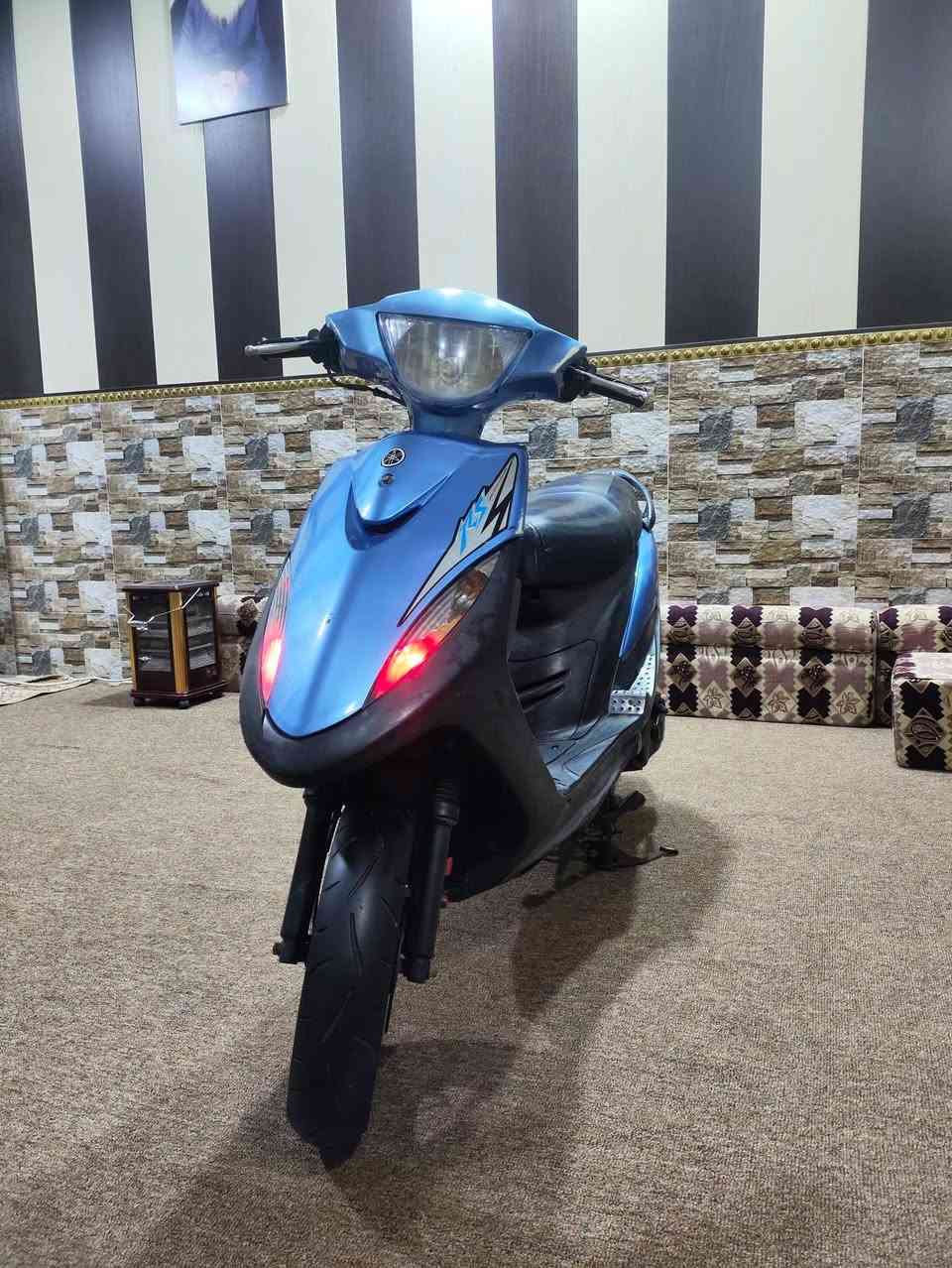 سلام عليكم ماكس عدلة دراجة كفالة عاملة كفرات ختم كهربائيات كلها شغالة نكرت سلف دراجة كلها بلادية مكينة ما مفتوحة مكان زبير سعر ٨٠٠ وبيها مجاال
***********
