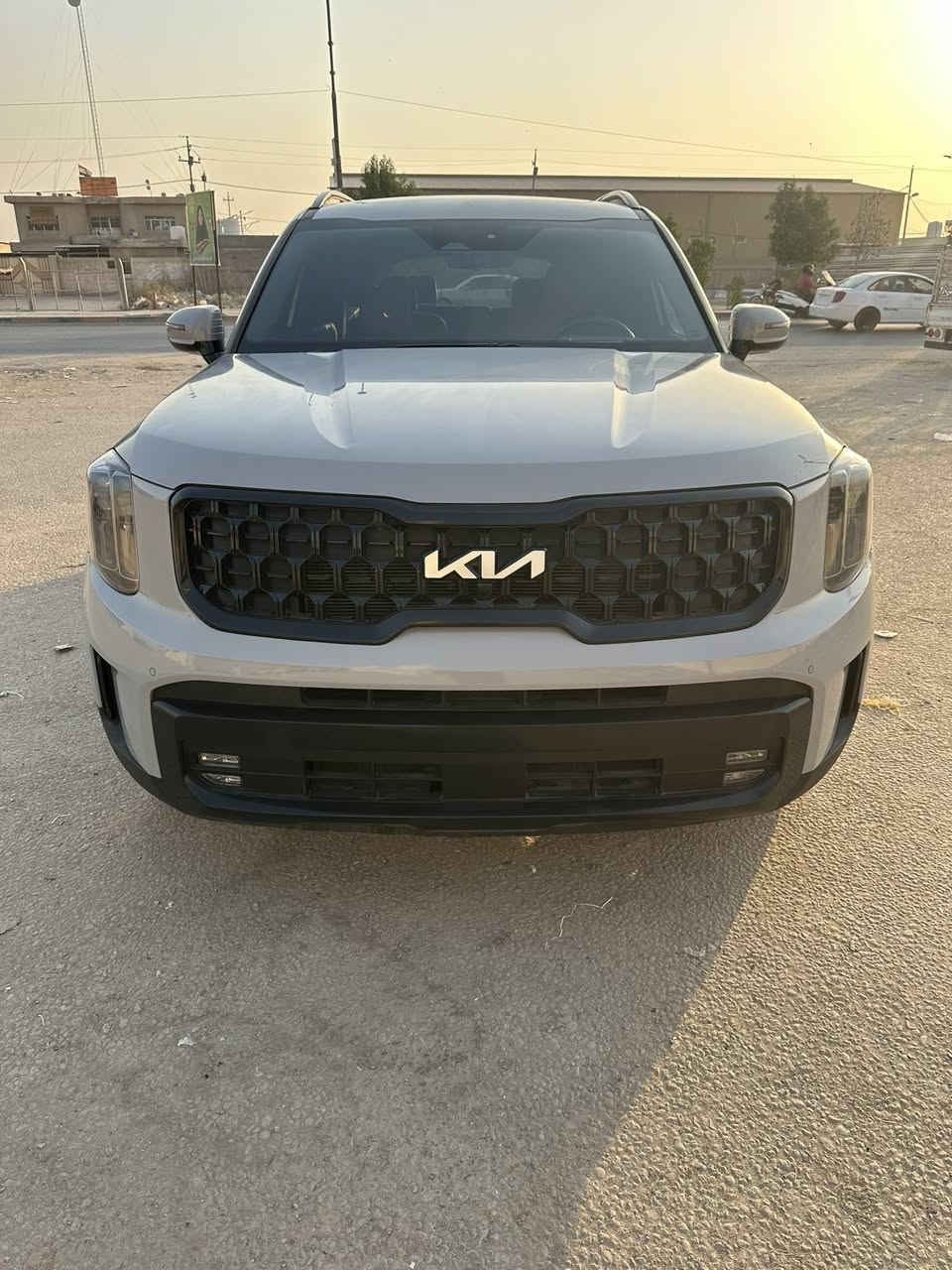 ‎كيا تيلورايد برستيج / اكس لاين (2024)🤍🔥
الفئة: PRESTIGE X-LINE
🚘 فول مواصفات 1/1 (أعلى فئة)

🤏حادث كما موضح بالصور
🏁عداد المسافه 27الف ميل 
✨ فتحتين سقف 
🪞 مرايا شفط🔁 مرايا إشارات
🔥❄️ كشنات أمامية تدفئة وتبريد
🔥❄️ كشنات خلفية تدفئة وتبريد
👑 كشنات منفصلة VIP
🚀 تشغيل عن بعد
📡 رادار أمامي
📡 رادار جانبي
💡 لايتات LED زنون
🌤️ لايتات نهارية LED
📟 حساسات أمامية وخلفية
🎛️ هزاز ستيرن
🖥️ داتا شو أمامي (HUD)
💆‍♂️ مساج كشن السايق
🌈 إضاءة داخلية ليزرية
🎥 كاميرات 360 درجة
👁️‍🗨️ نظام النقطة العمياء
🛣️ تحذير مغادرة المسار
🧠 مثبت سرعة متكيف
🛑 مانع تصادم
🧳 باب خلفي كهرباء
💺 ميموري كشنات
🔊 نظام صوتي فاخر
       
بيع مستعجل 31000 💸
***********
