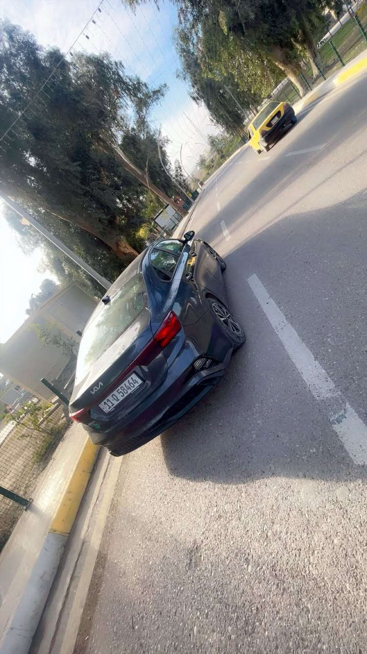 سلام عليكم شباب 
كيا فورتي موديل 23
ارباكات سليمة 
رقم بغداد  بسمي تحويل مباشر
صور حادثهاا موجودات بل منشور 
رادار امامي
توقف ذاتي 
سياره صور الحادث مرفق بل منشور  
وبل عراق صار بيهاا جاملوغ الامامي مال سايق صبغ  
بدون دواخل شرط سونار شاصي لغد مكفول تبريد شركه سياره كامله بيهه منضومه غاز 
كامله من كل النواحي 24حبايه 

السعر …………139 وبيهاا مجال بسيط جدا

للستفسار الاتصال عل الرقم 

                                               *********** بعقوبة, ديالى
