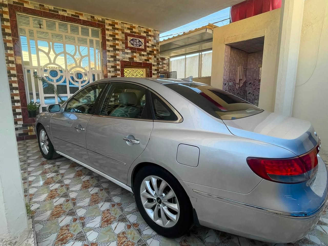 السلام عليكم 
هونداي ازيرا موديل2009 محرك 3300سنوية جديدة لـ2030 رقم أربيل دولي جديد فول مواصفات بيهة فقط جاملغ عكس سايق مبدل تبريد حدادية كولة جديد تخم تاير سيارة مال جناي واحلا من الصور السعر108وبيهة مجال  
العنوان:بابل
الاستفسار:***********
