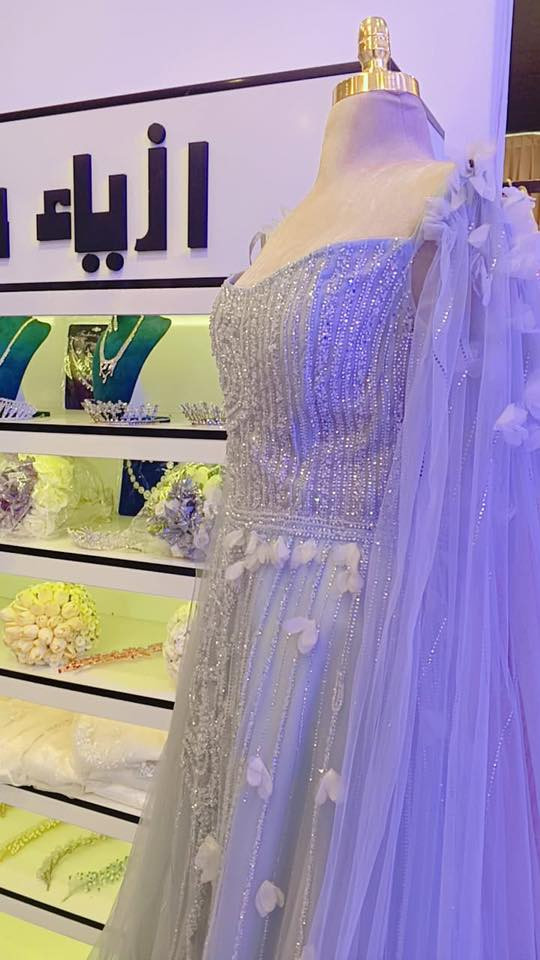 إسلام عليكم عندي شلعه فساتين دبي وتركي وستن شي يشل شي مكاني بغدا لي يحب ستفسر اكثر ع هاذ لرقم بي واتساب ***********
