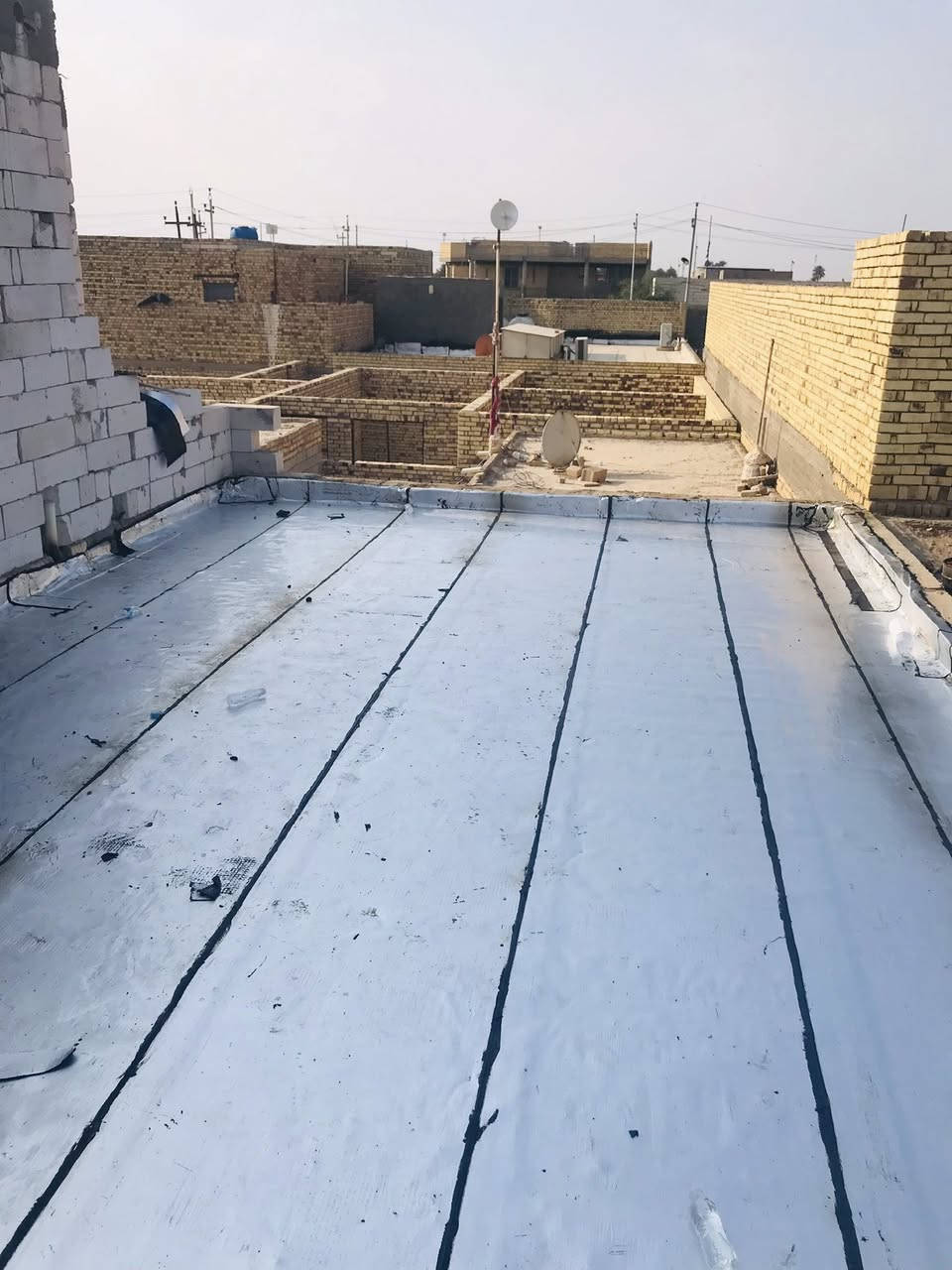 اهالي السماوة الكرام كافة
نعمل بالايزوكام لتغليف الاسطح بديل الفرشي و الشتايكر و الطين
نگدر نشتغله عل صب و الصب المزفت و الشتايكر و الجينكو و السندويج 
عمل درجه اولى و الاسعار مناسبه
فقط راسلنا عل واتساب
او اتصل على الرقم التالي ***********
