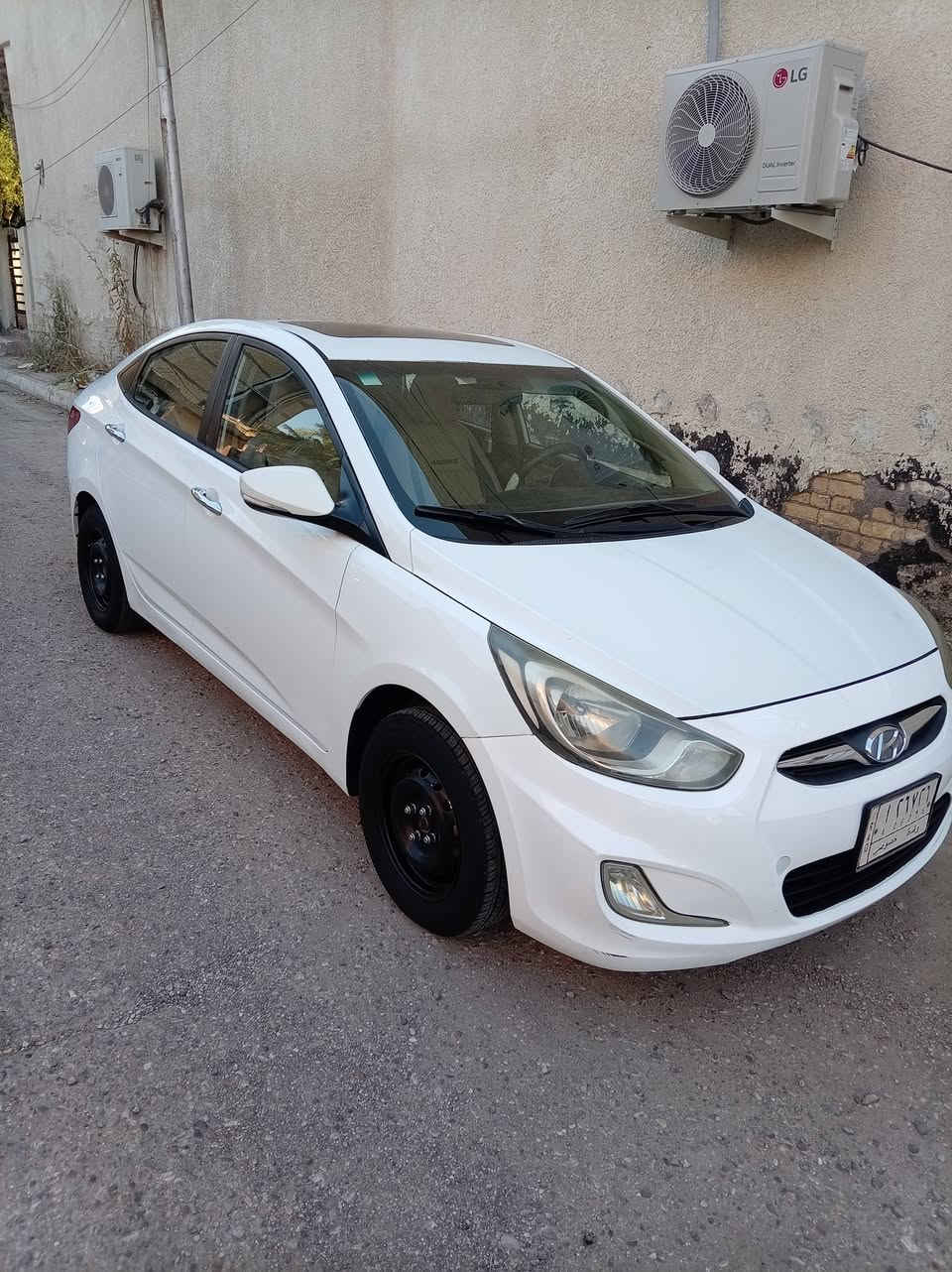 أكسنت ٢٠١٥ رقم واسط كفاله عامه فول مواصفات السعر ٩٨ وبيهه مجال قليل ***********
