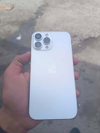 ١٣ برو ماكس بطاريه ٨٠ ذاكره ٢٥٦ نضيف جدا سعر ٧٤٠ مكاني بغداد استفسار خ...