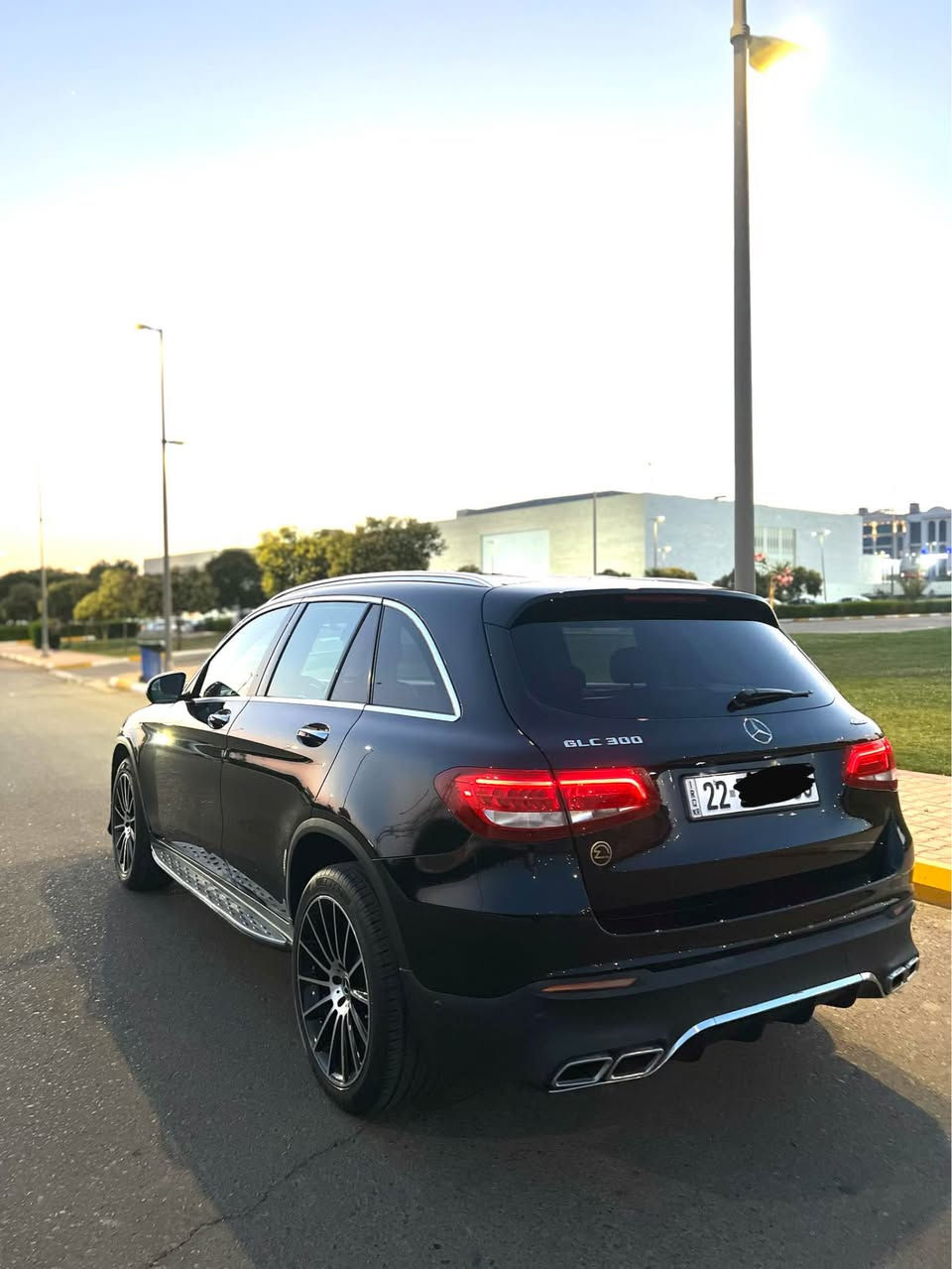 Mercedes Benz Glc 2017للبيع                                 سه ياره بدون صبغ حتا دعامي مابي صبغ بس ٢مكان صغير pdr  سه ياره جديد فول فول مواصفات پانؤراما رادار مرايه مرايه كهره با رادار كلشي بشرت سعر ٢٣٨بيها مجال ✅✅📞***********عندي واتساب كوره ك أربيل, العراق
