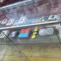 فاترينات للبيع عدد ٢ ارضيات قياس ١٢٠ وارتفاع متر ٣ خانات وبيهن سلايت ج...